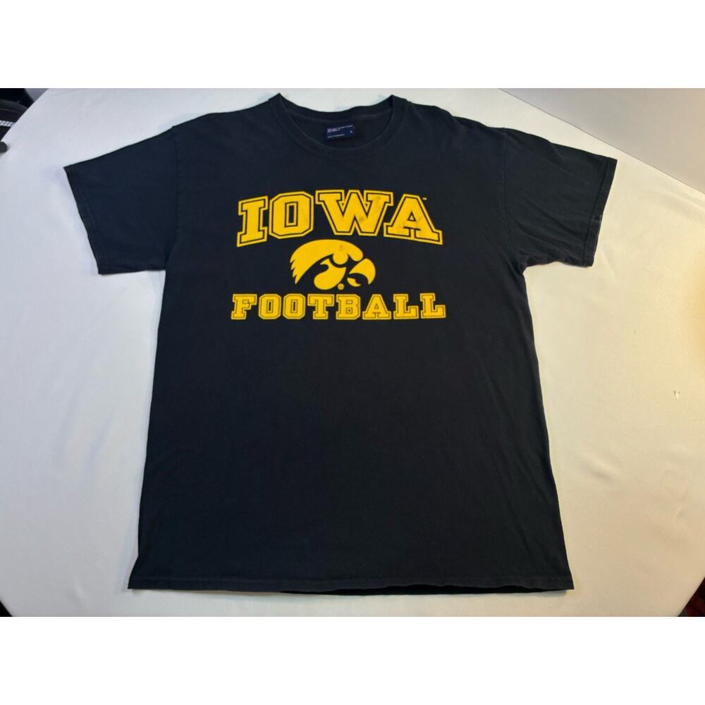 Vintage Iowa Hawkeyes Football T Shirt Men’s Large Black MV Sport NCAA